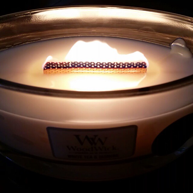 Crackling candle wicks